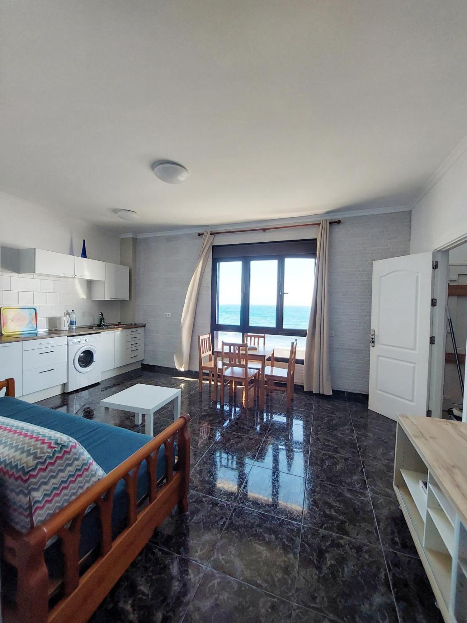 Las Gaviotas Beach Pozo Izquierdo المظهر الخارجي الصورة